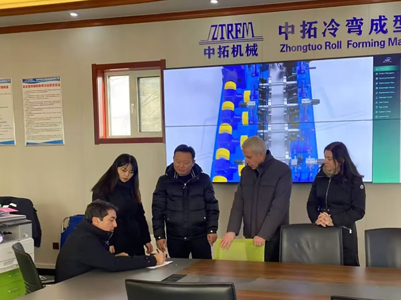 2025中拓冷彎開年大捷！新年新征程中拓冷彎門框機敲開西班牙市場大門